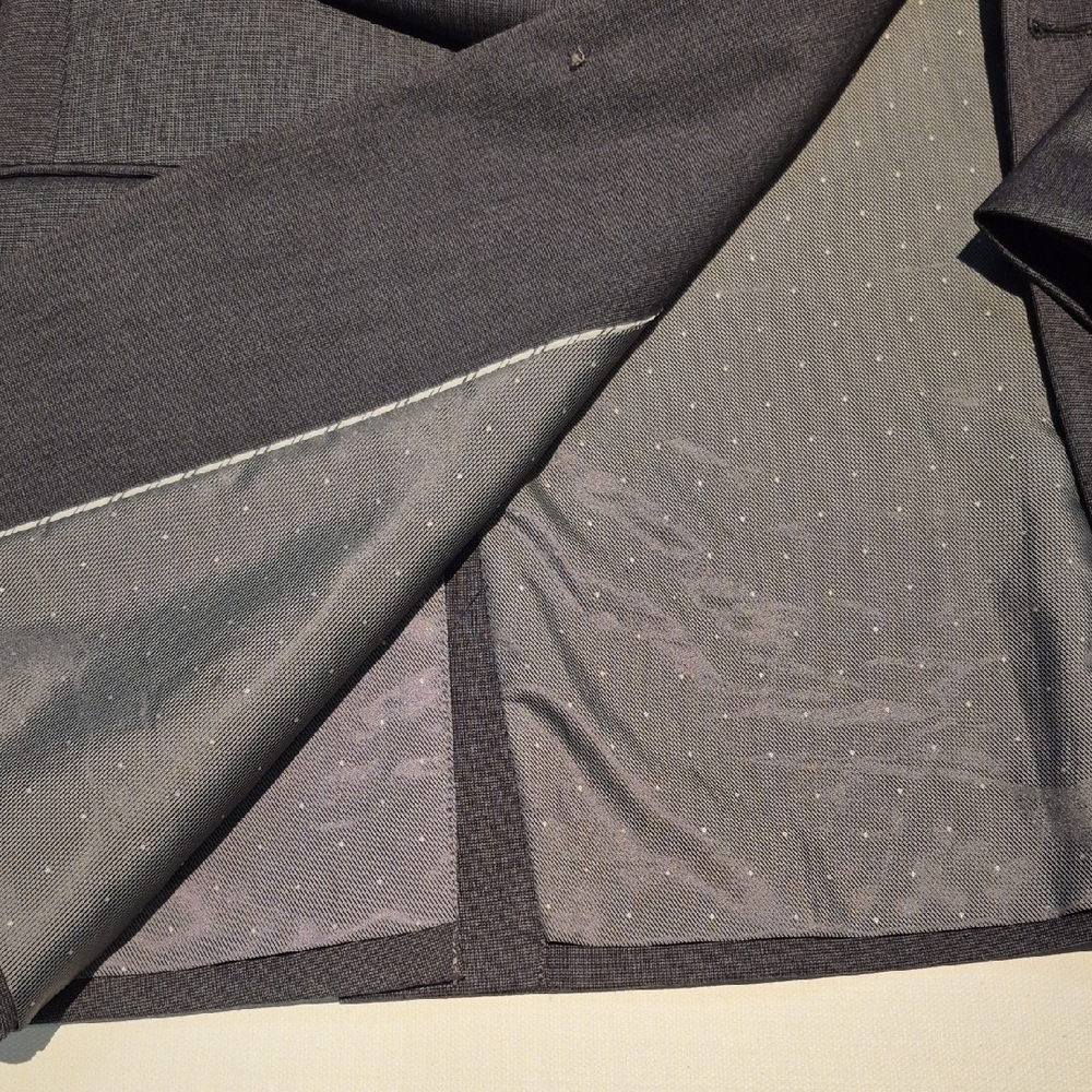 Van Heusen Sport Coat with Notched Lapel - Picture 4 of 15